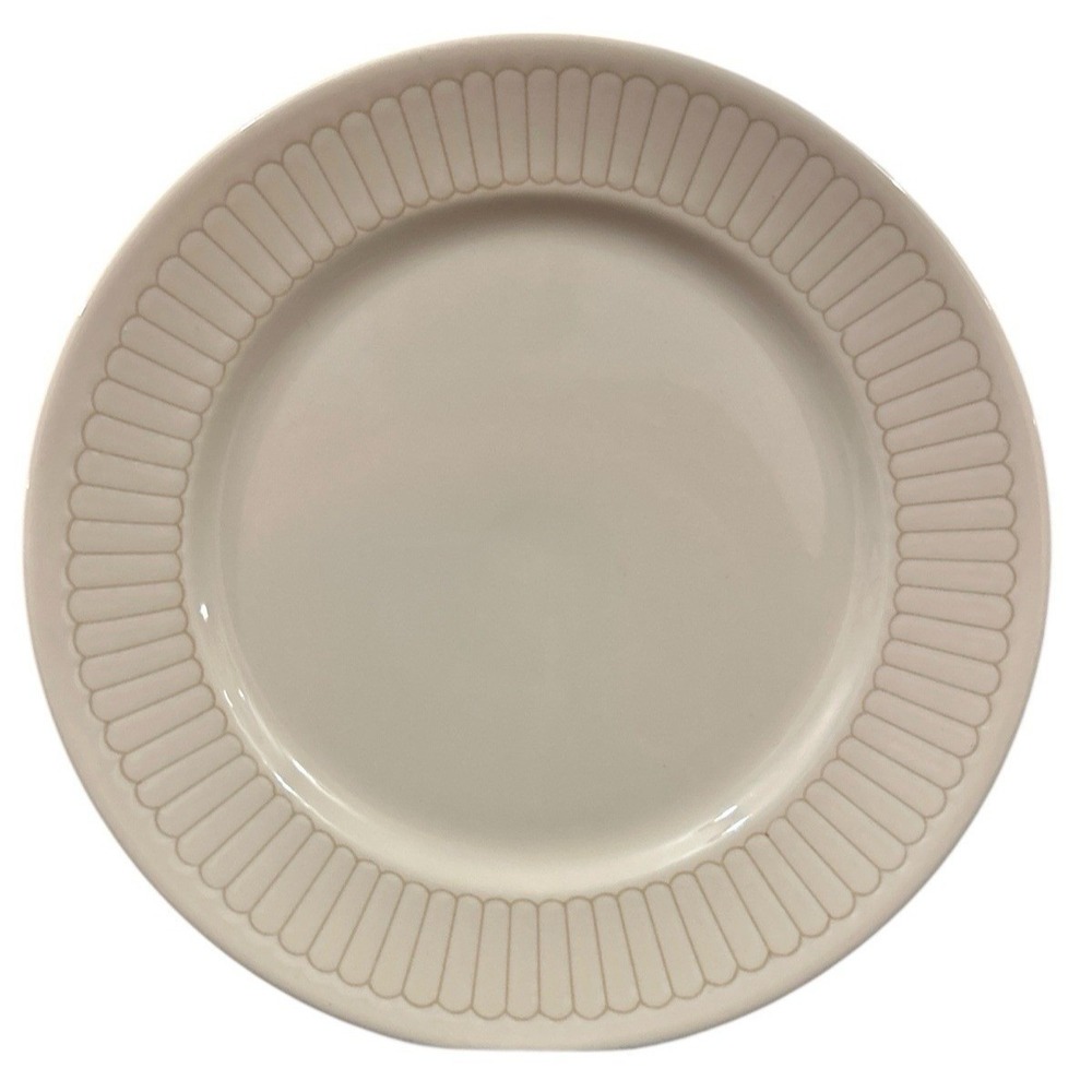 (1) Dudson Duraline‎ 4034 White Vitrified China Plate Scalloped Tan Rim England